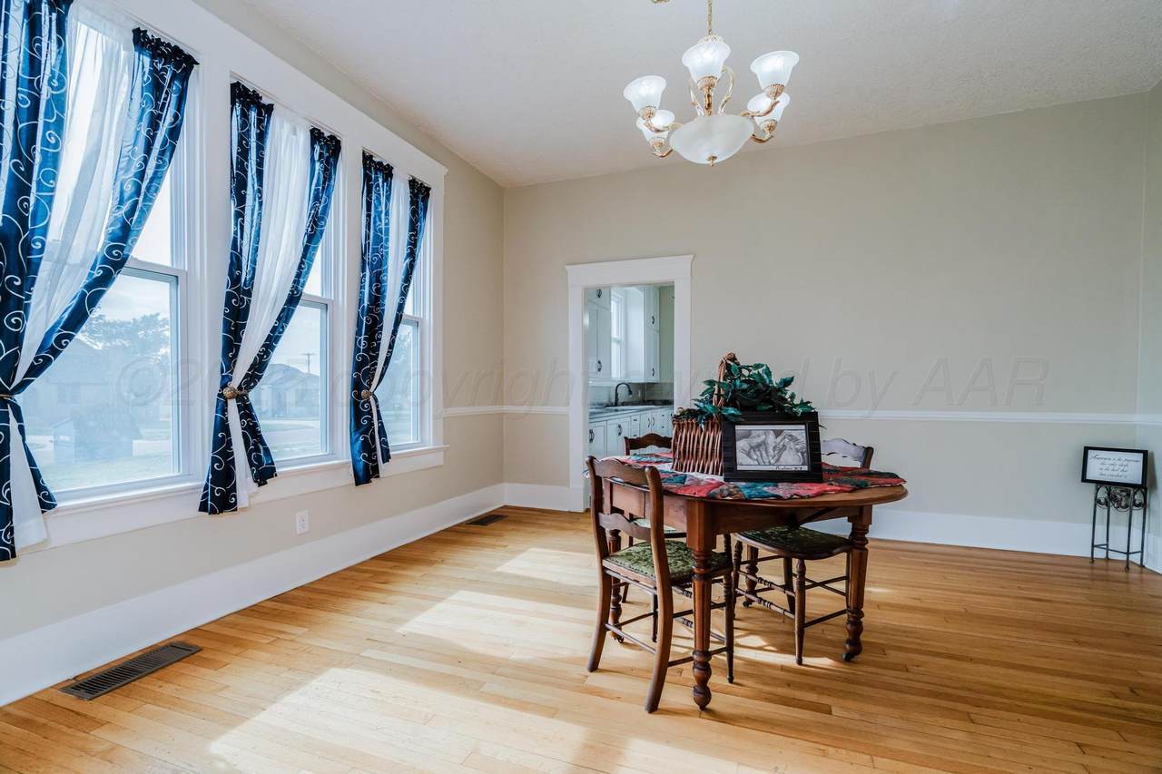 603 5TH Street - Photo 1