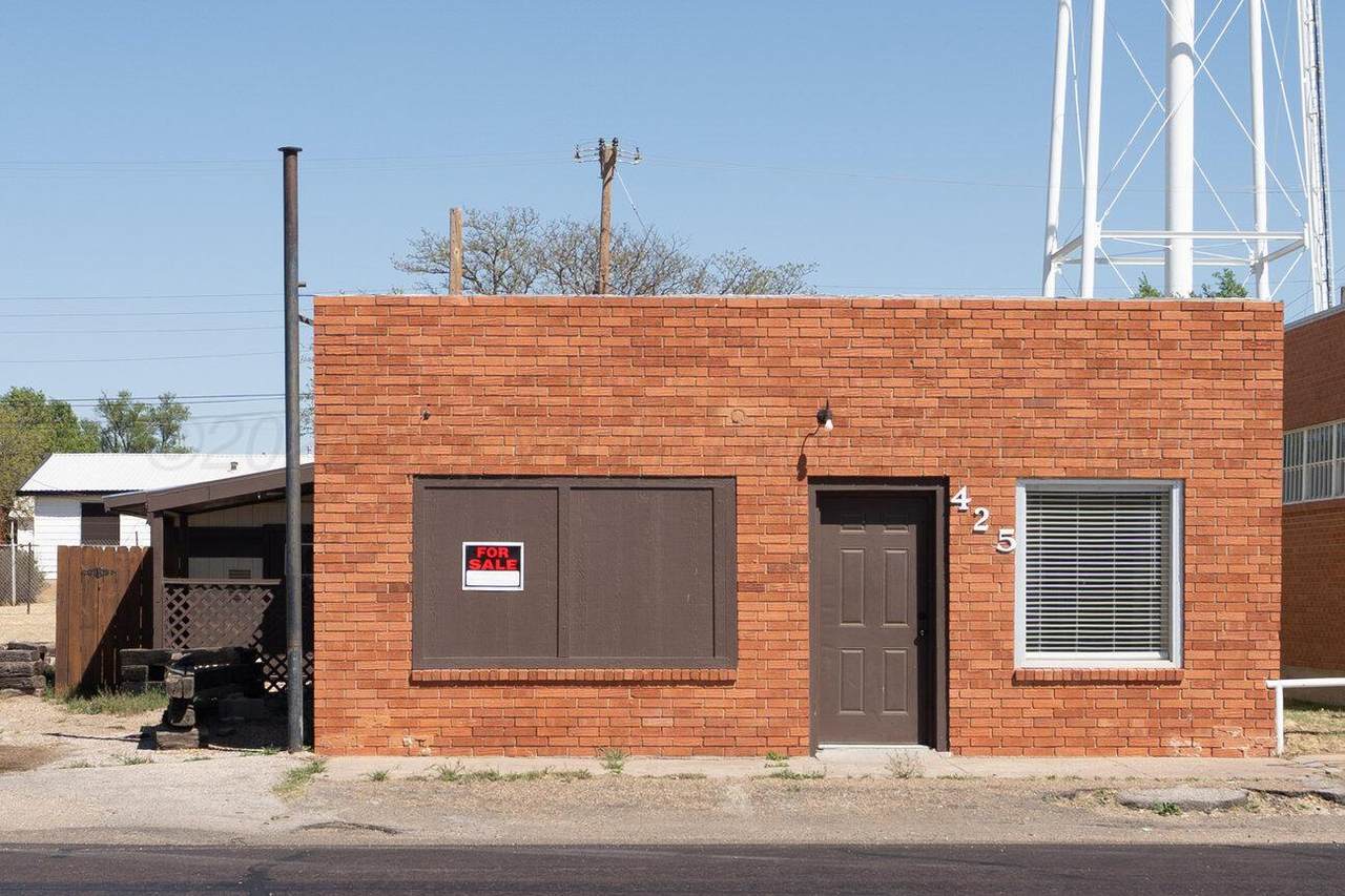425 Main - Photo 1