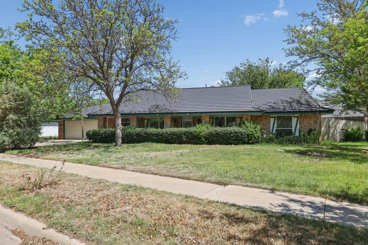 6112 Ridgewood Drive - Photo 1