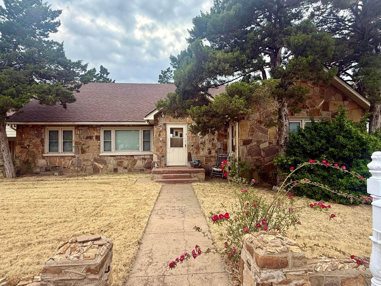 600 Hedgecoke Street - Photo 1