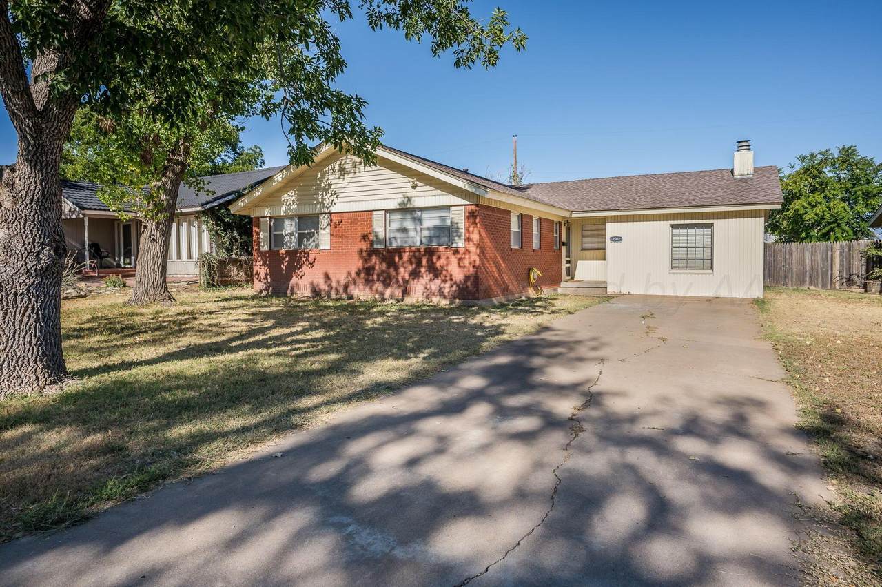 3502 Meadow Drive - Photo 1