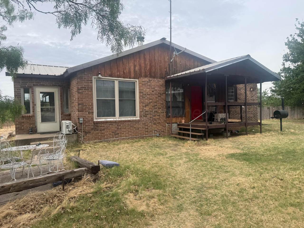1800 Fairlanes Boulevard - Photo 1