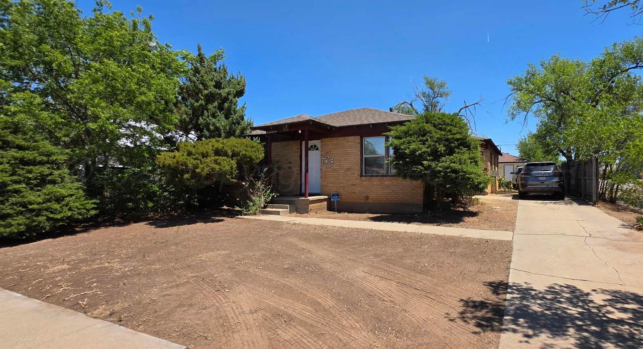 305 Virginia Street - Photo 1