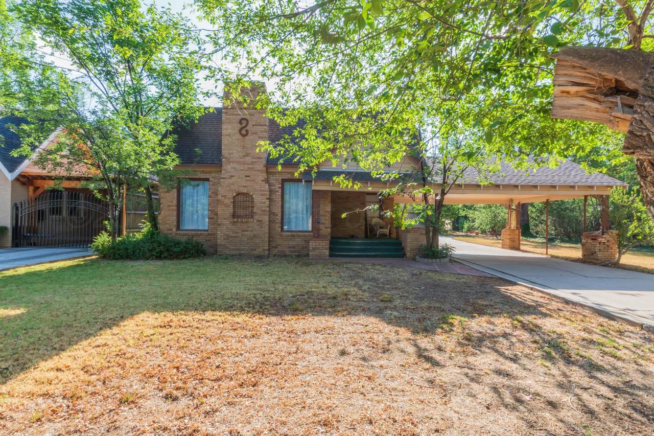 2411 Ong Street - Photo 1