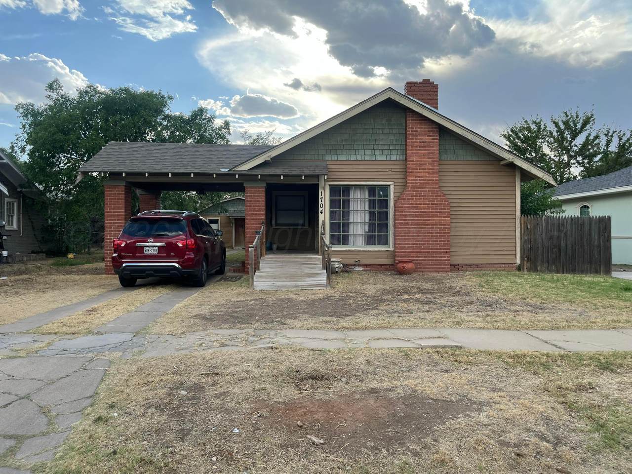 1704 Hughes Street - Photo 1