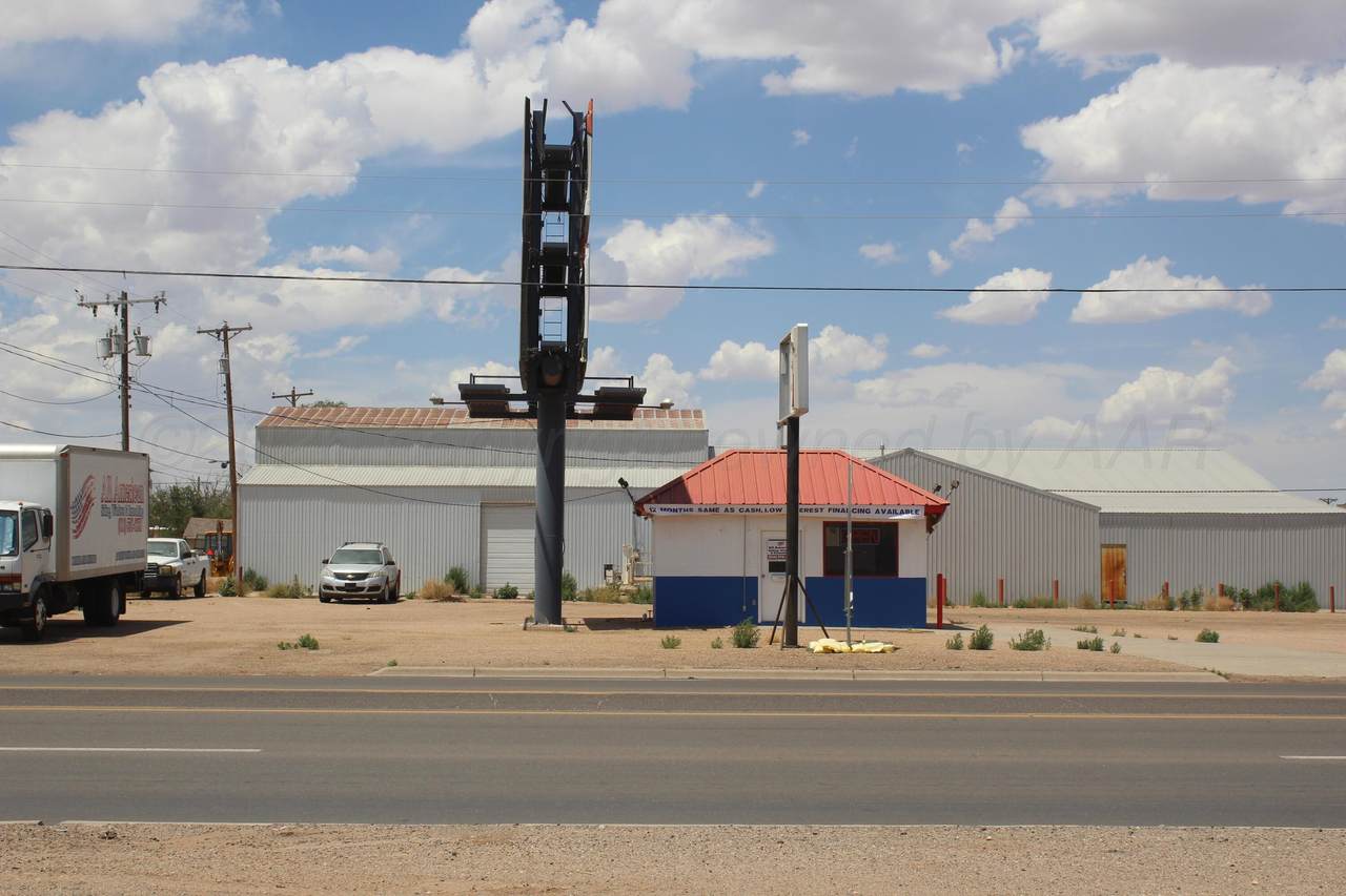 300 1st Street - Photo 1