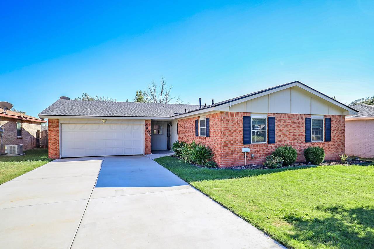 2905 Salem Drive - Photo 1