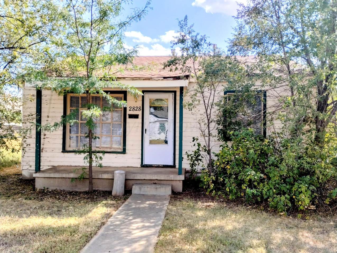 2828 Brook Avenue - Photo 1