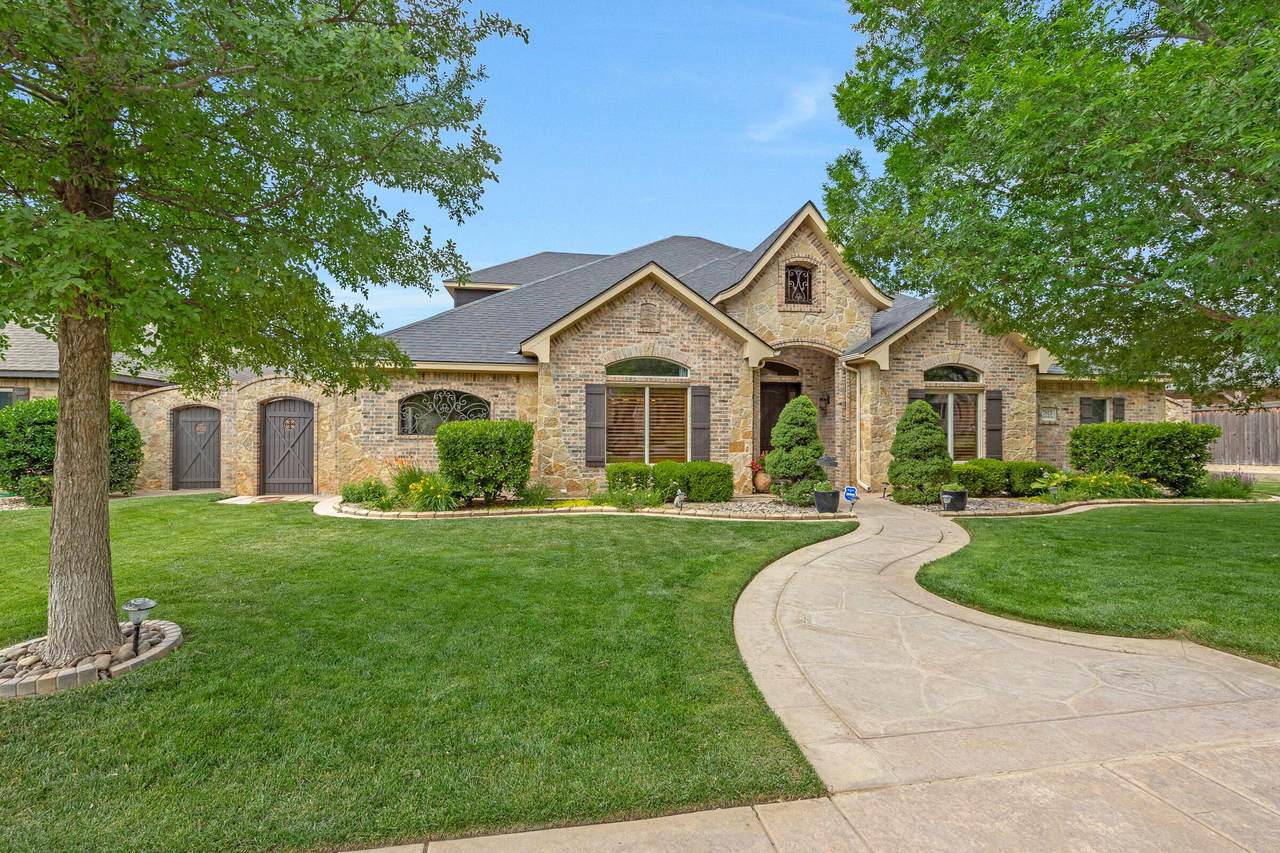 7813 Greenbriar Drive - Photo 1