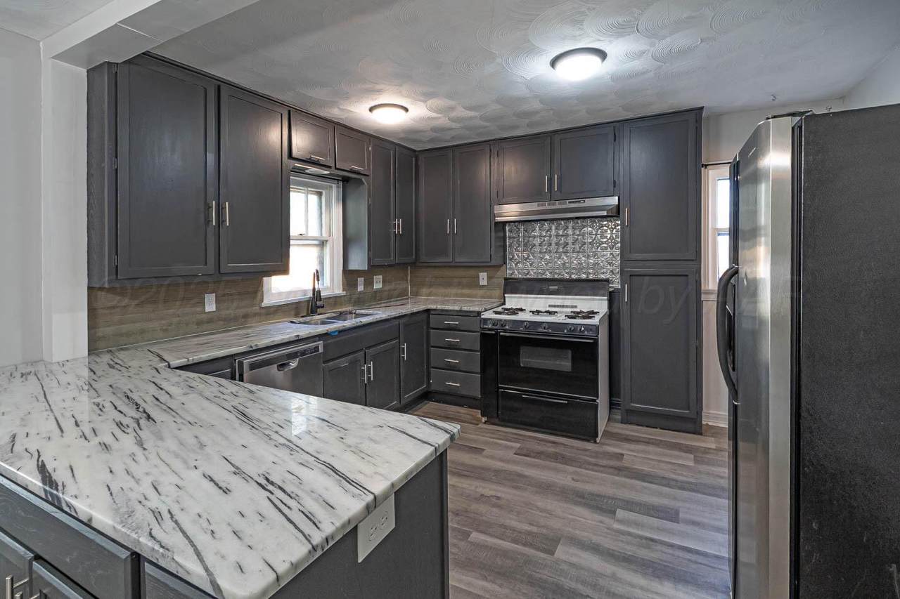 3007 Washington Street - Photo 1