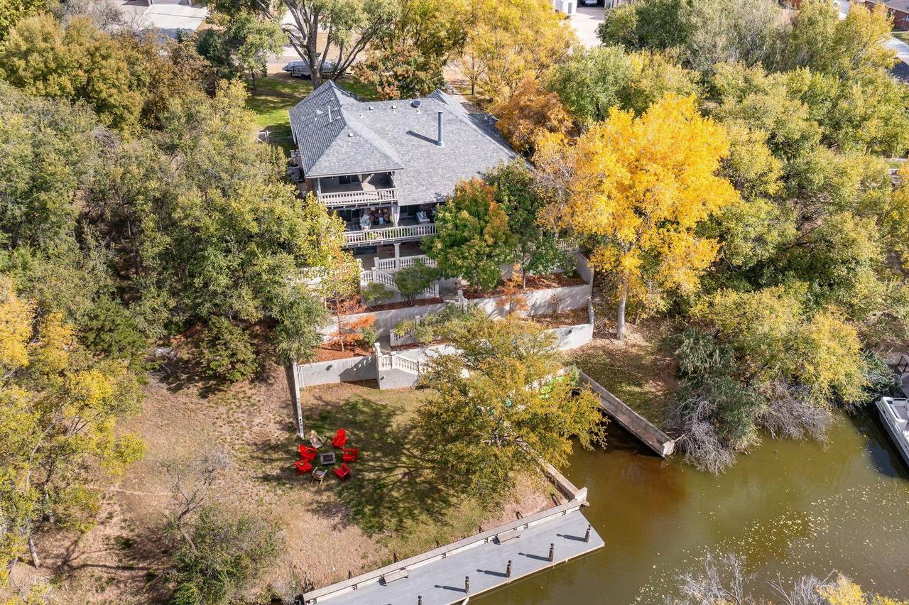 170 Dolphin Terrace - Photo 1