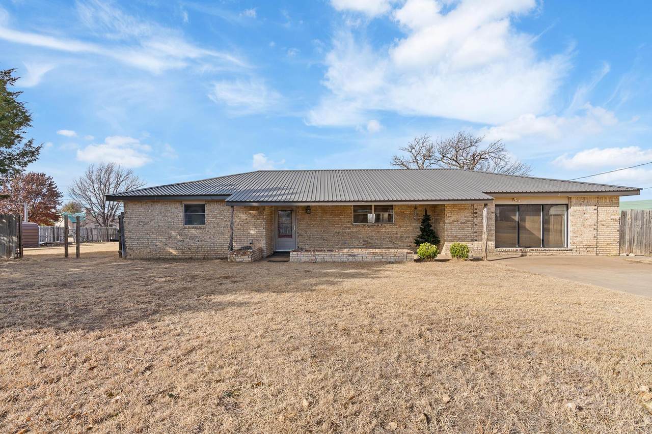 1108 Hawley Street - Photo 1