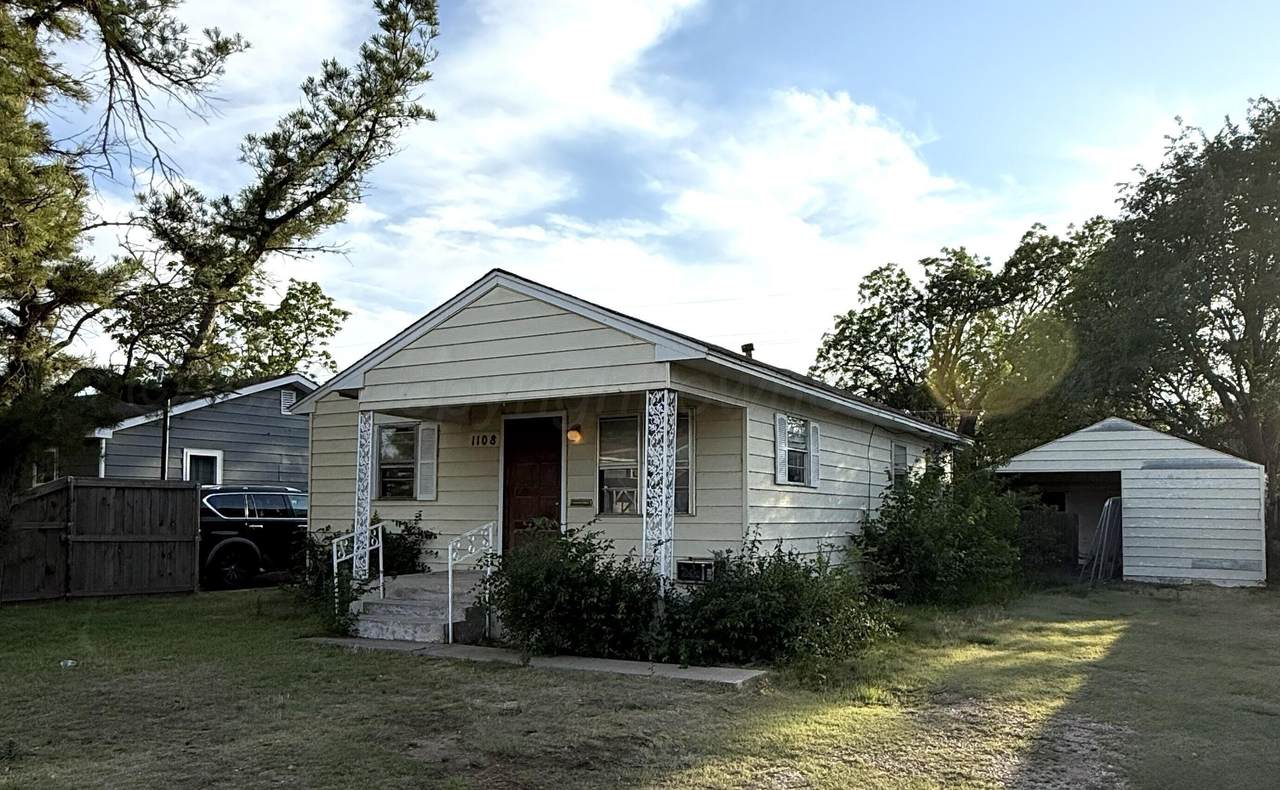 1108 Dwight Street - Photo 1