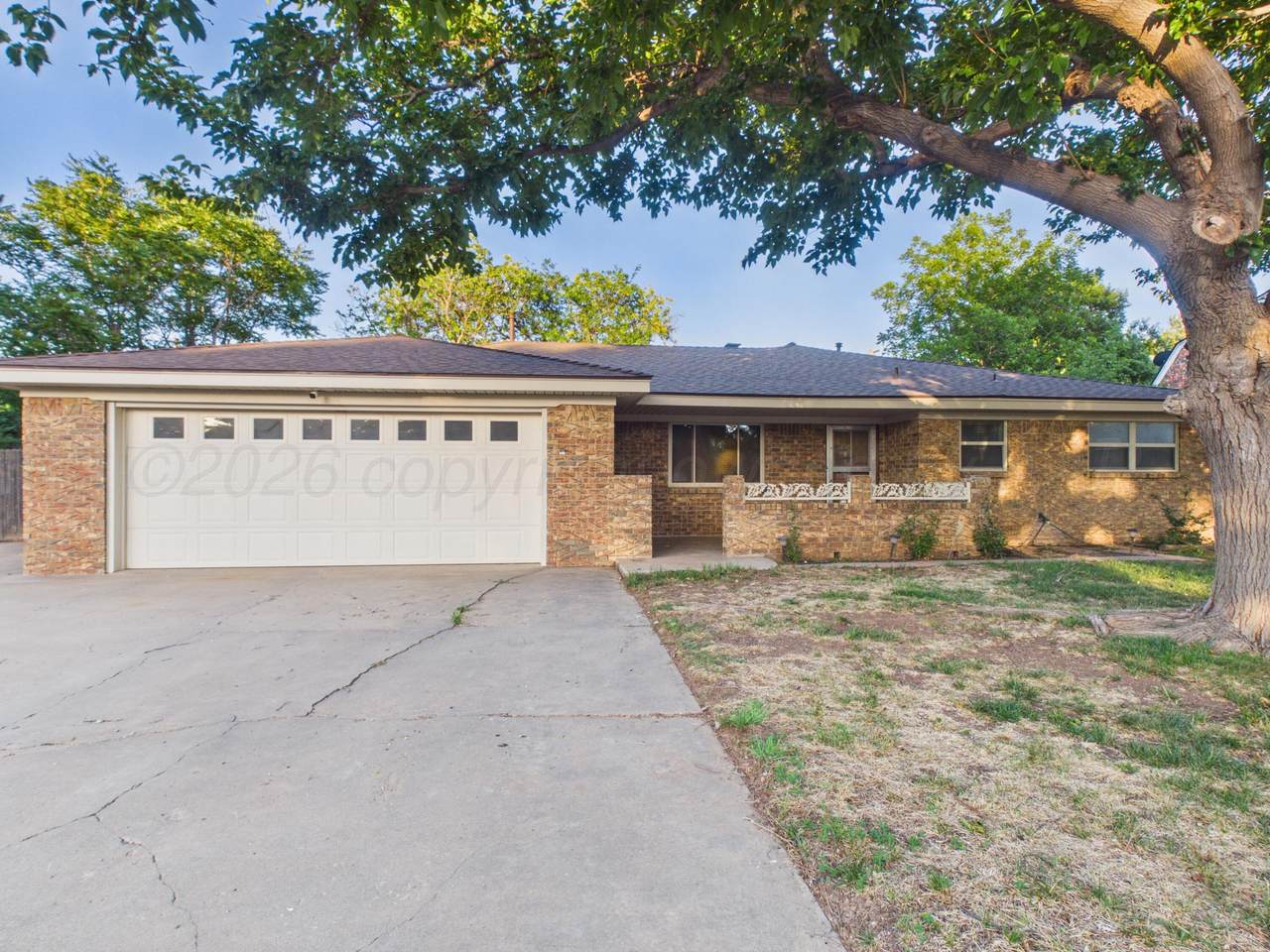 717 Phillips Drive - Photo 1