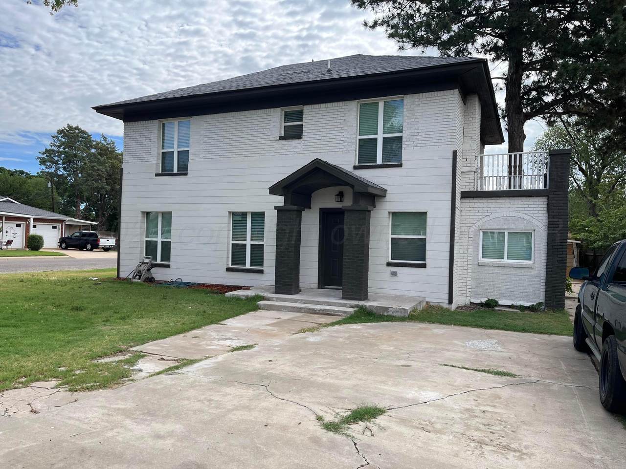 3101 Van Buren - Photo 1