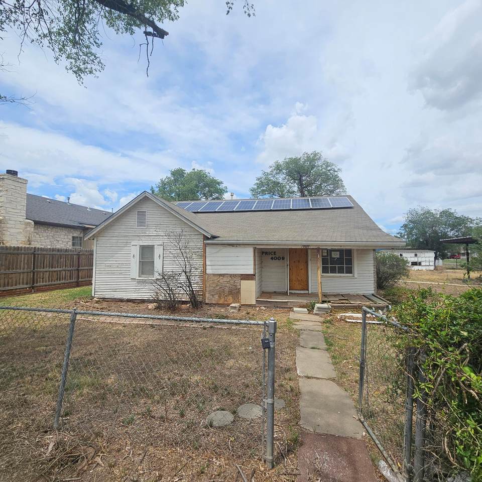 4009 15TH Avenue - Photo 1