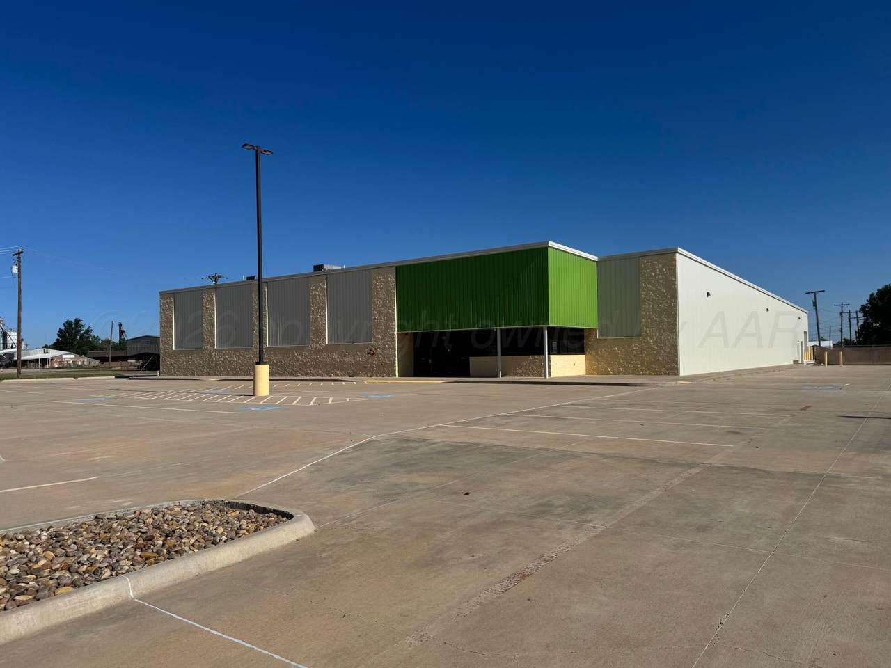 908 6th Street - Photo 1