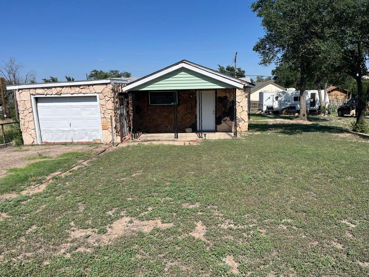 108 Froma Street - Photo 1