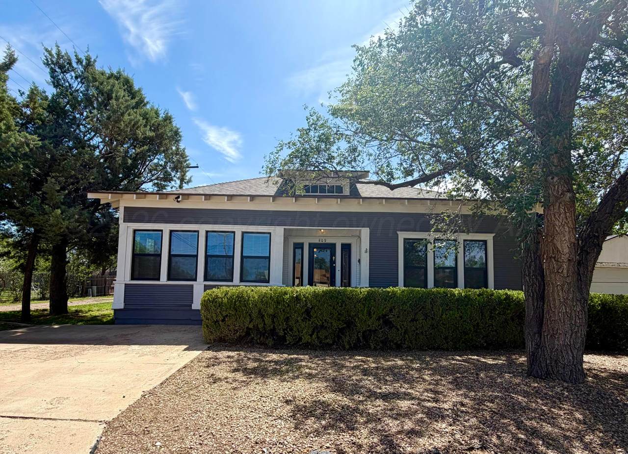 809 14TH Street - Photo 1