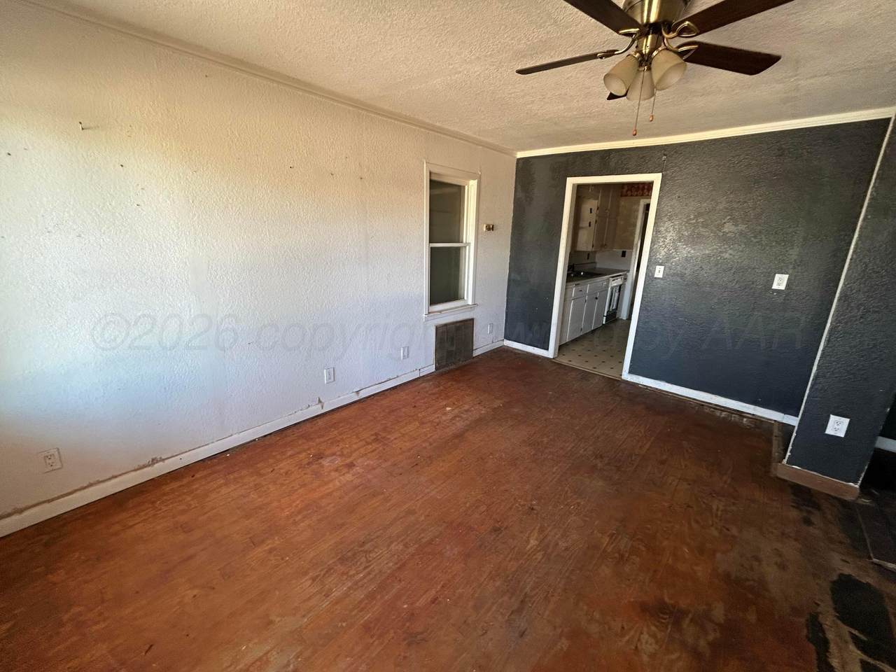 710 Robey Avenue - Photo 1