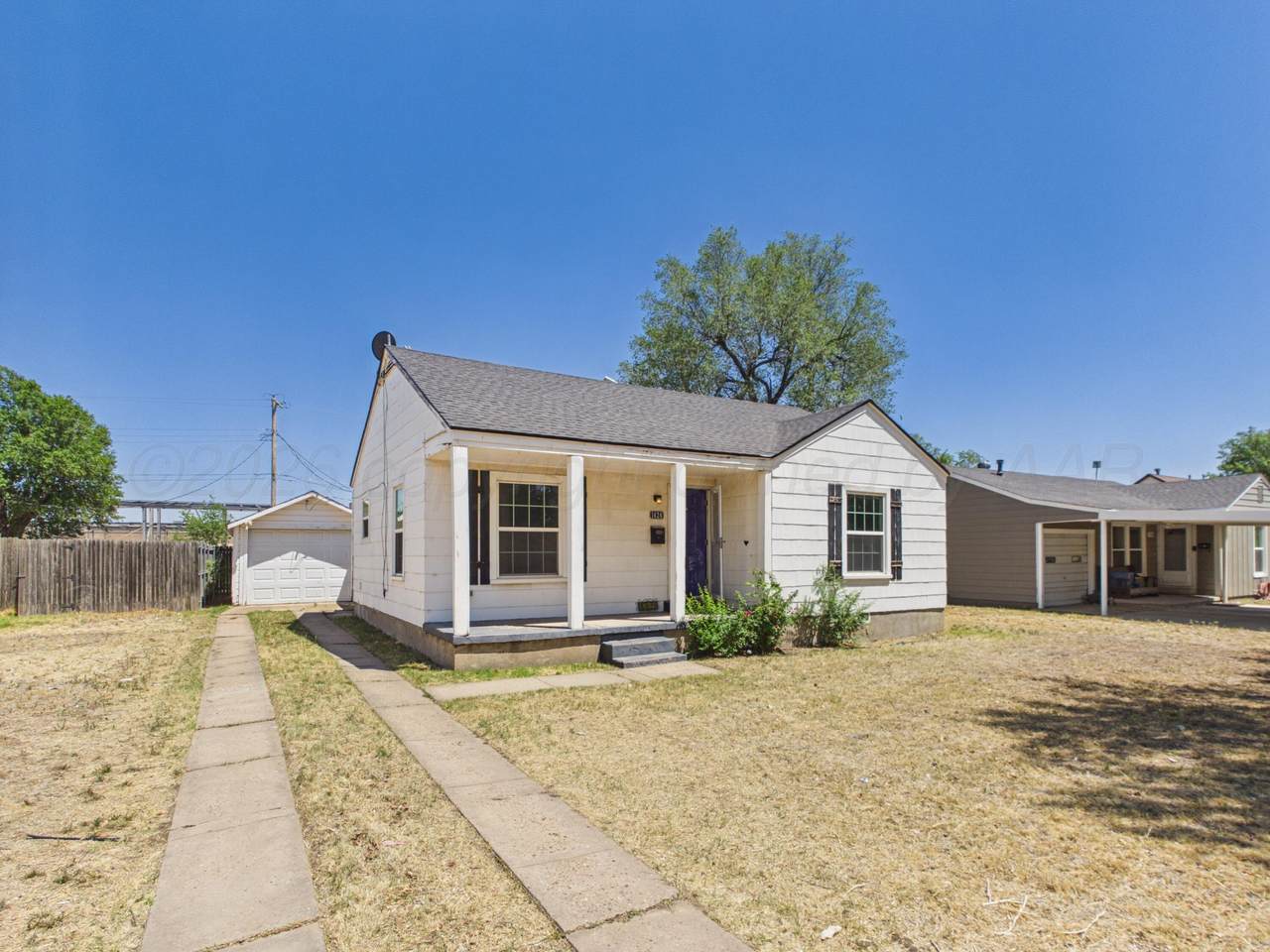 1424 Russell Street - Photo 1