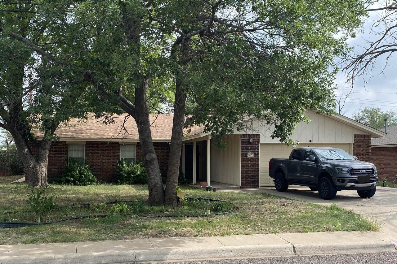 2607 14th Avenue - Photo 1