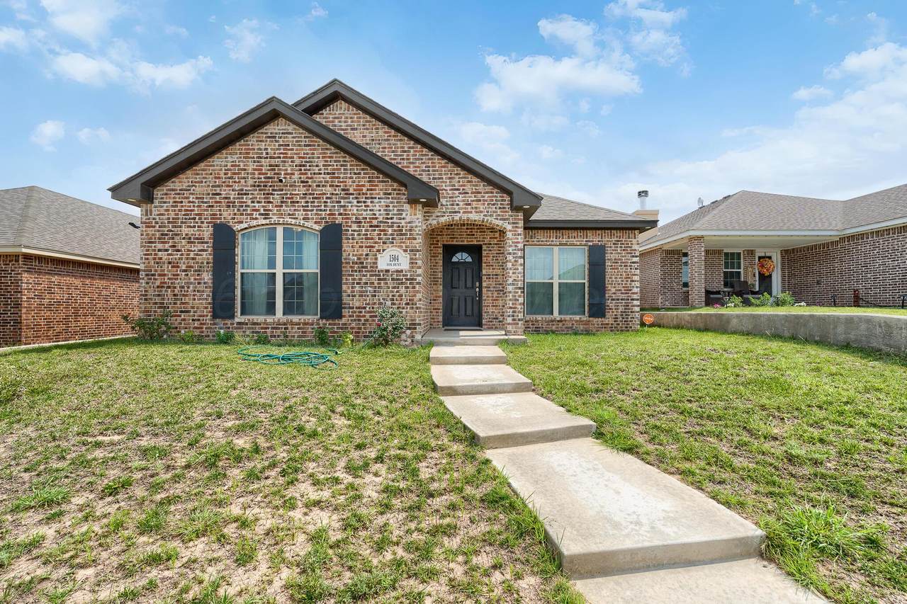 1504 Fox Hunt Avenue - Photo 1