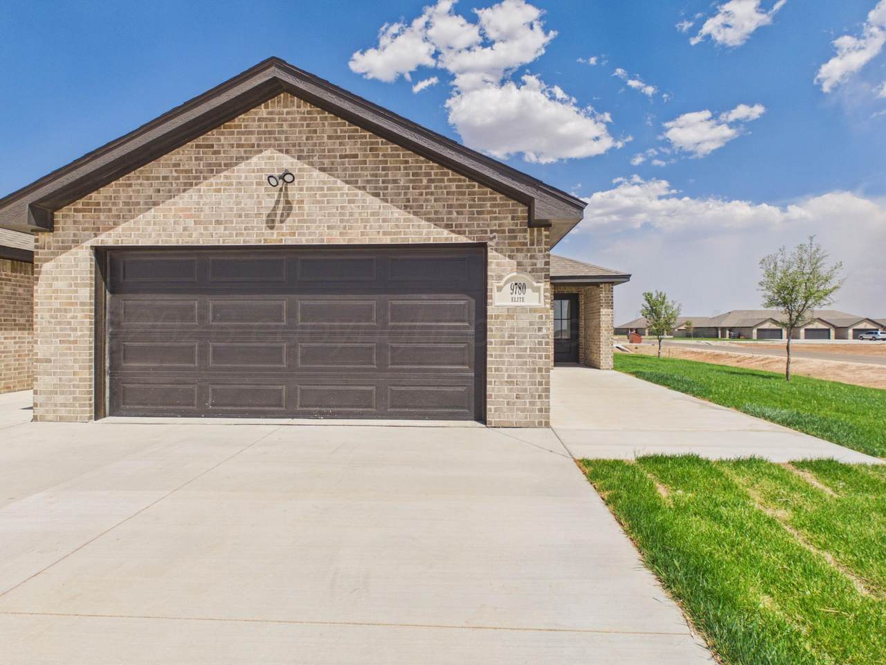 9780 Elite Street - Photo 1