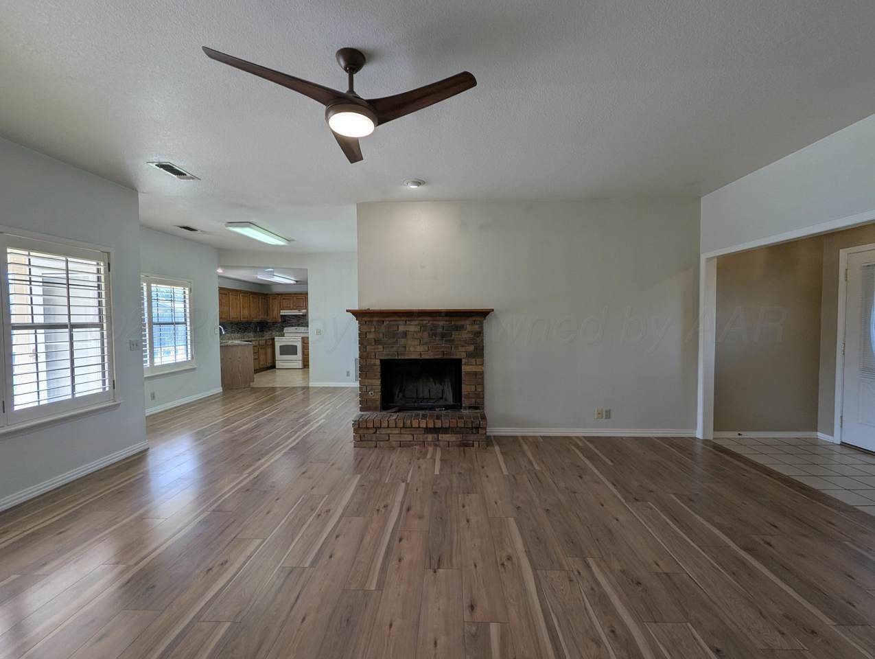 https://bt-photos.global.ssl.fastly.net/amarillo/1280_boomver_1_26-5294-2.jpg