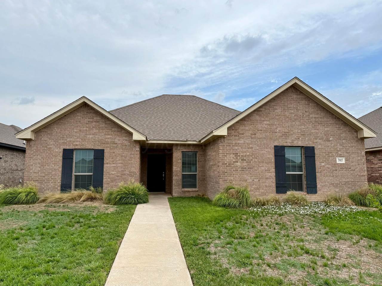 7817 Crestline Drive - Photo 1