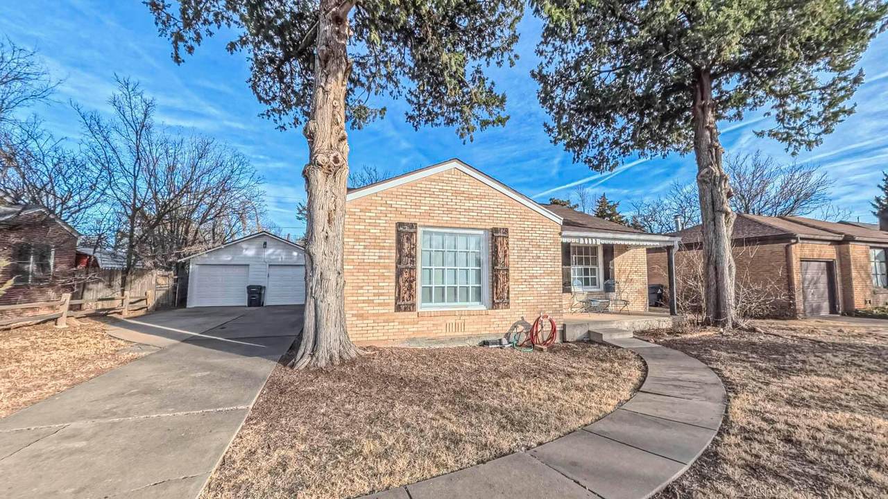 1111 Rosemont Street - Photo 1