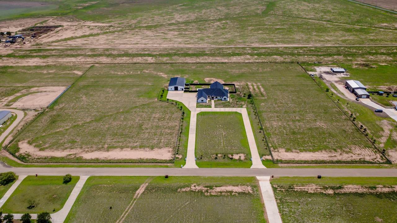 18801 Spirit Lane - Photo 1