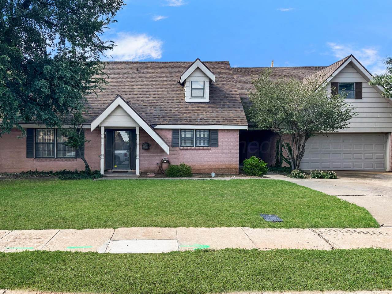 108 Galahad Street - Photo 1
