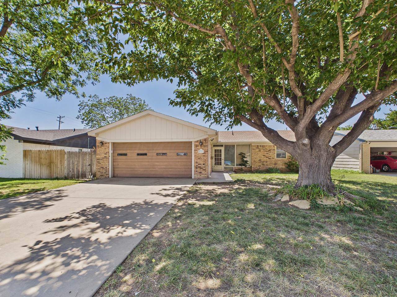 5103 Mccarty Boulevard - Photo 1