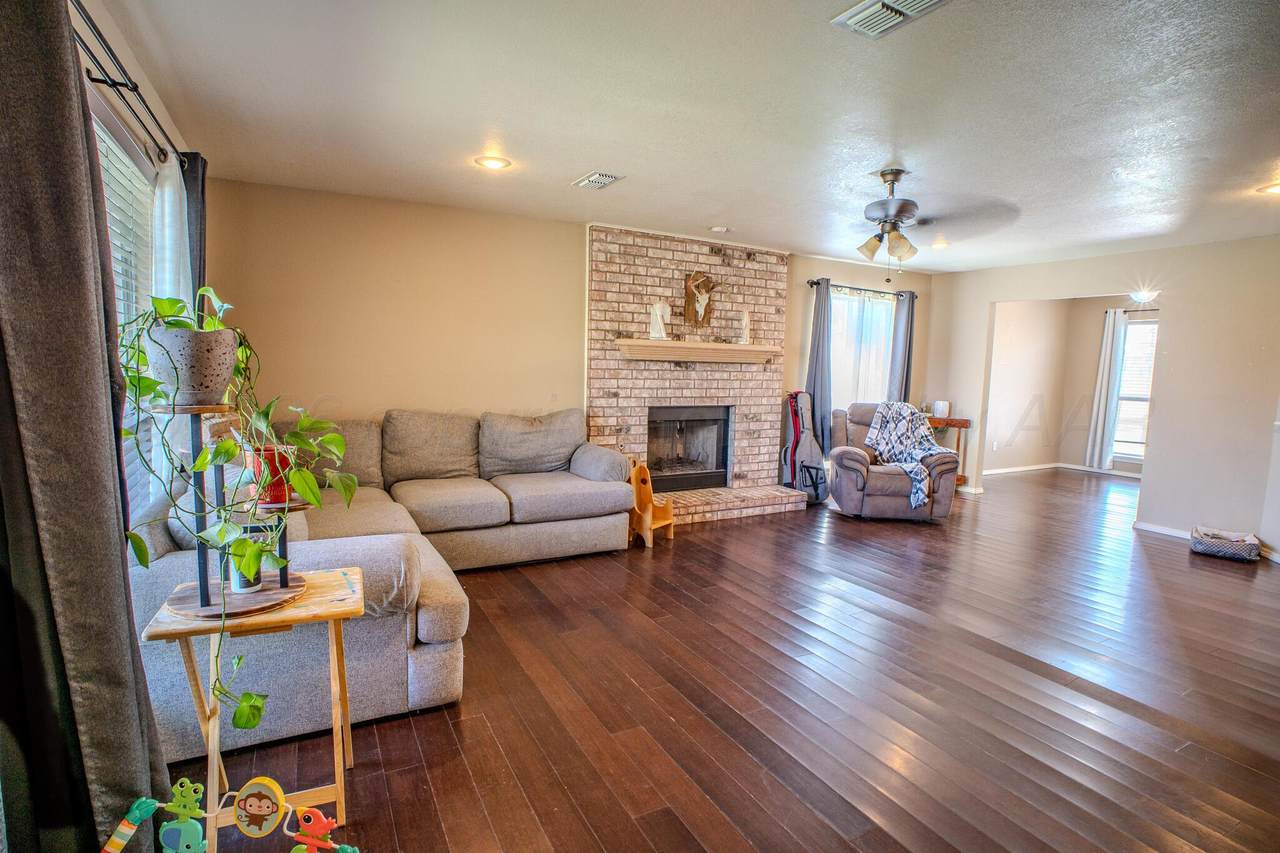 https://bt-photos.global.ssl.fastly.net/amarillo/1280_boomver_1_26-5631-2.jpg