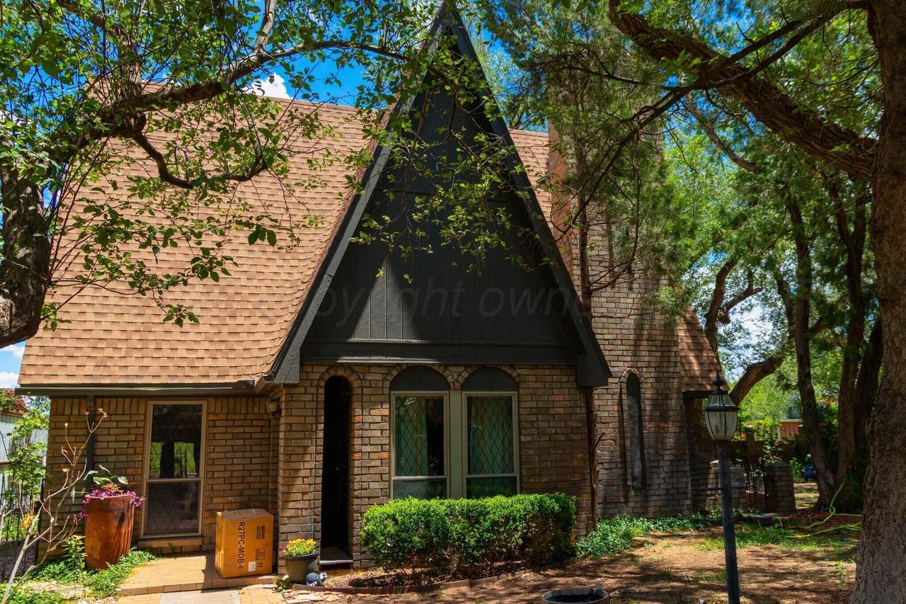907 Broadmoor Street - Photo 1