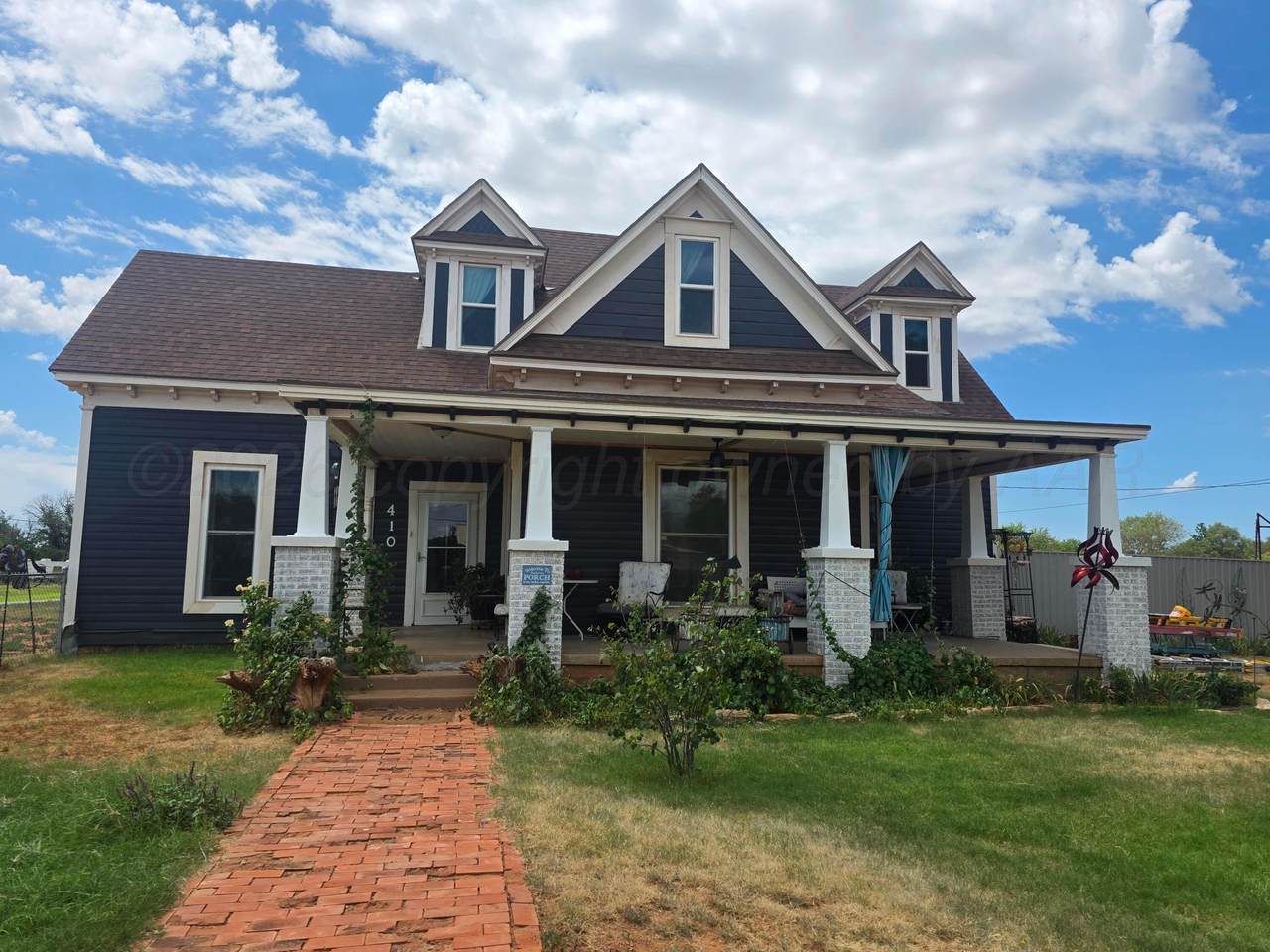 410 8th St. Sw - Photo 1