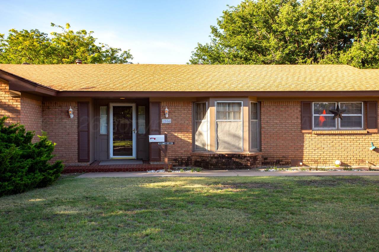 2504 11TH Avenue - Photo 1