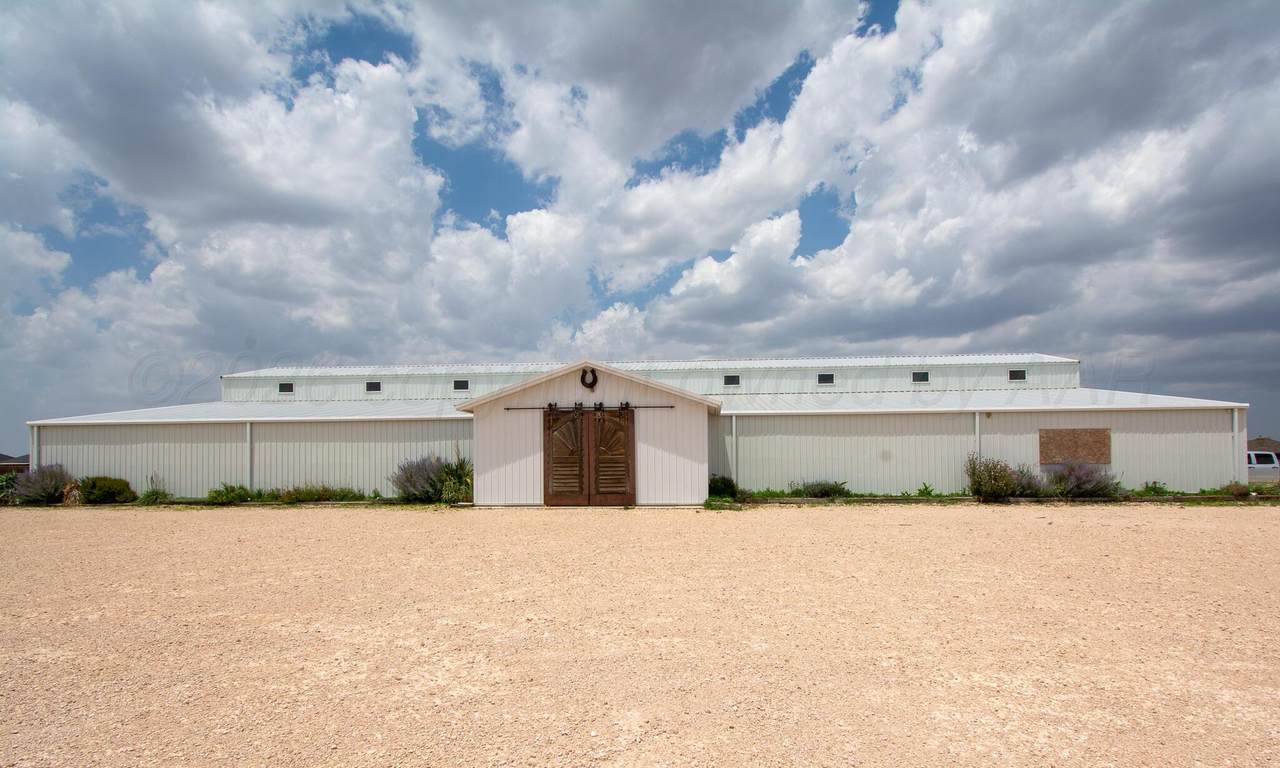 18100 Interstate 40 - Photo 1
