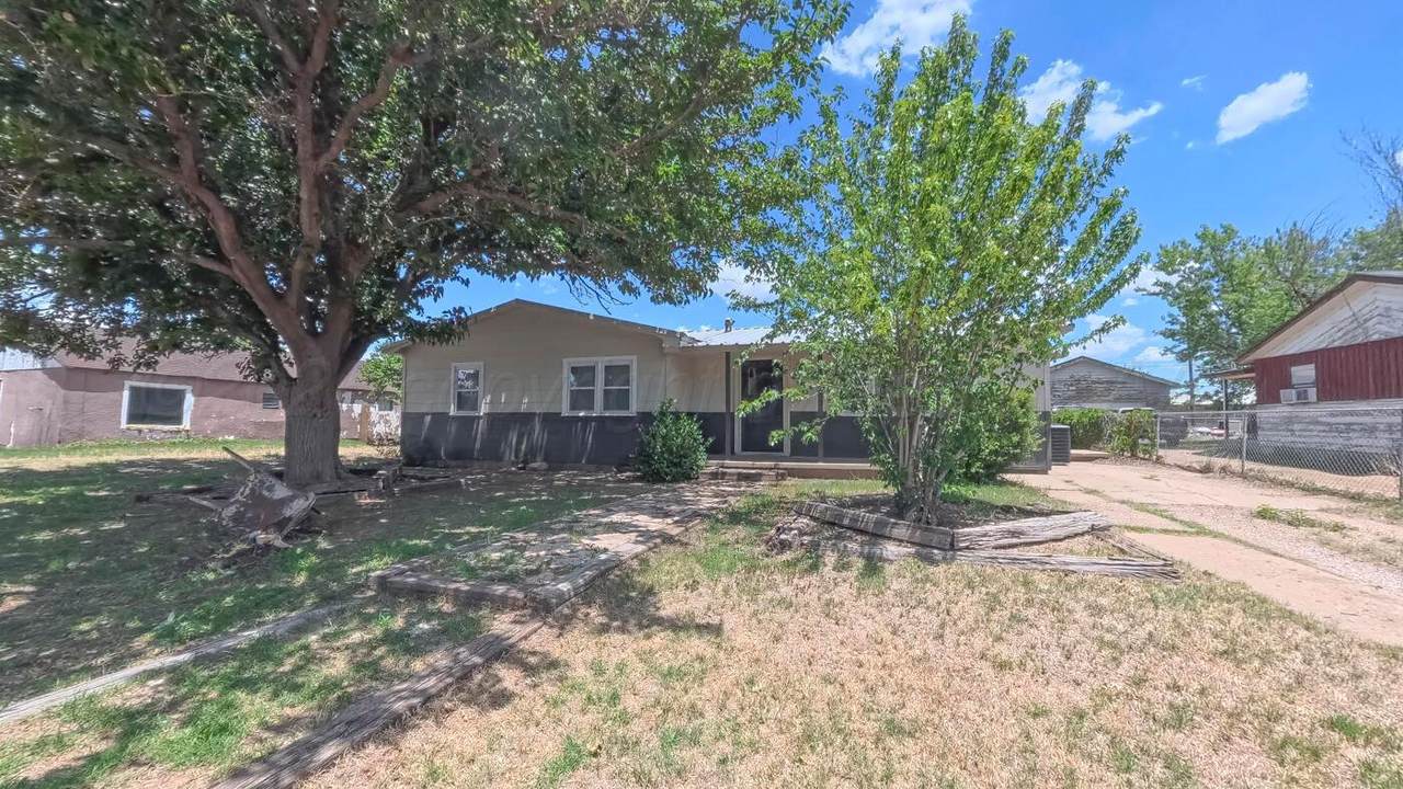 903 Ridgeland Avenue - Photo 1