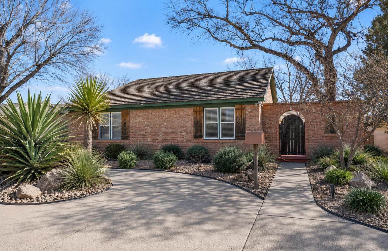 2217 Peach Tree St, Amarillo, TX 79109