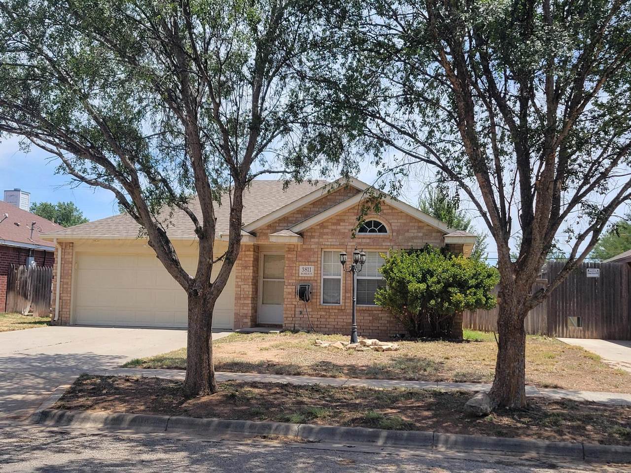 3811 Roberts Street - Photo 1