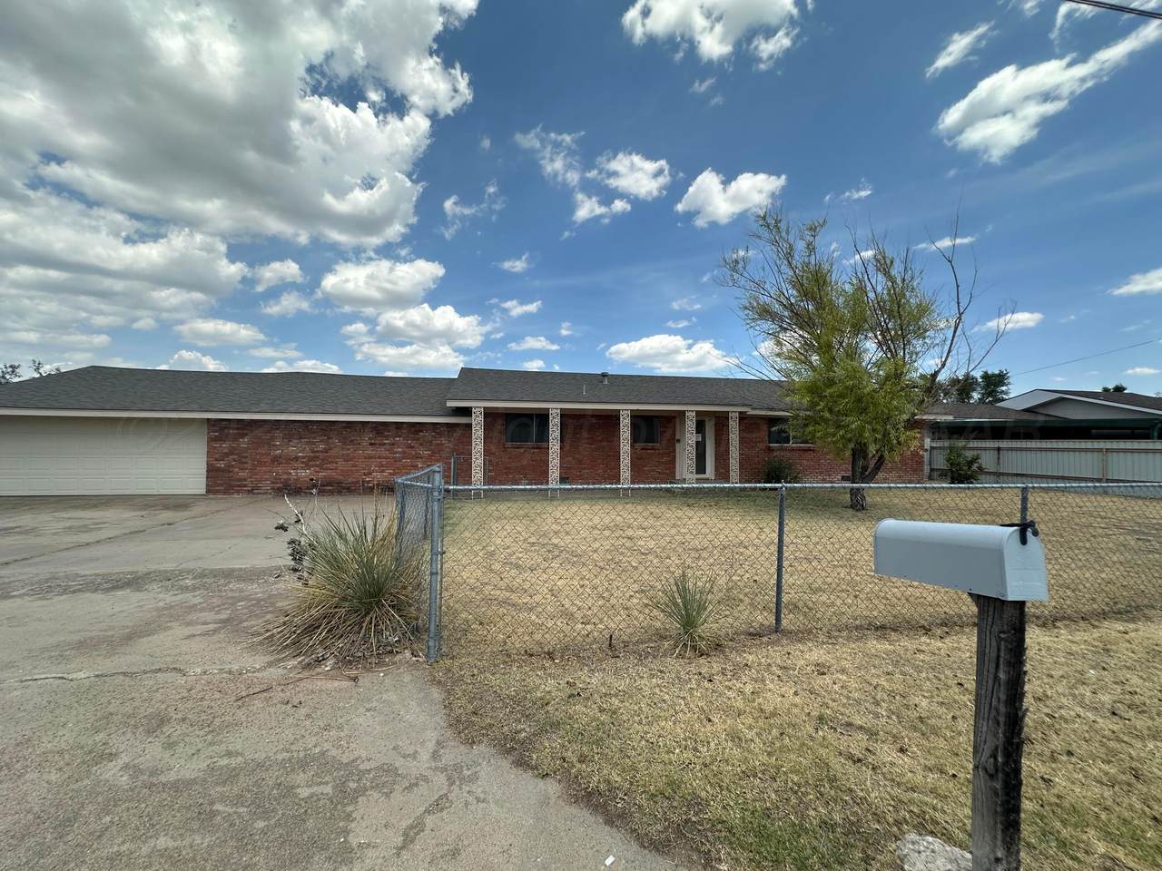 1308 Lion Street - Photo 1