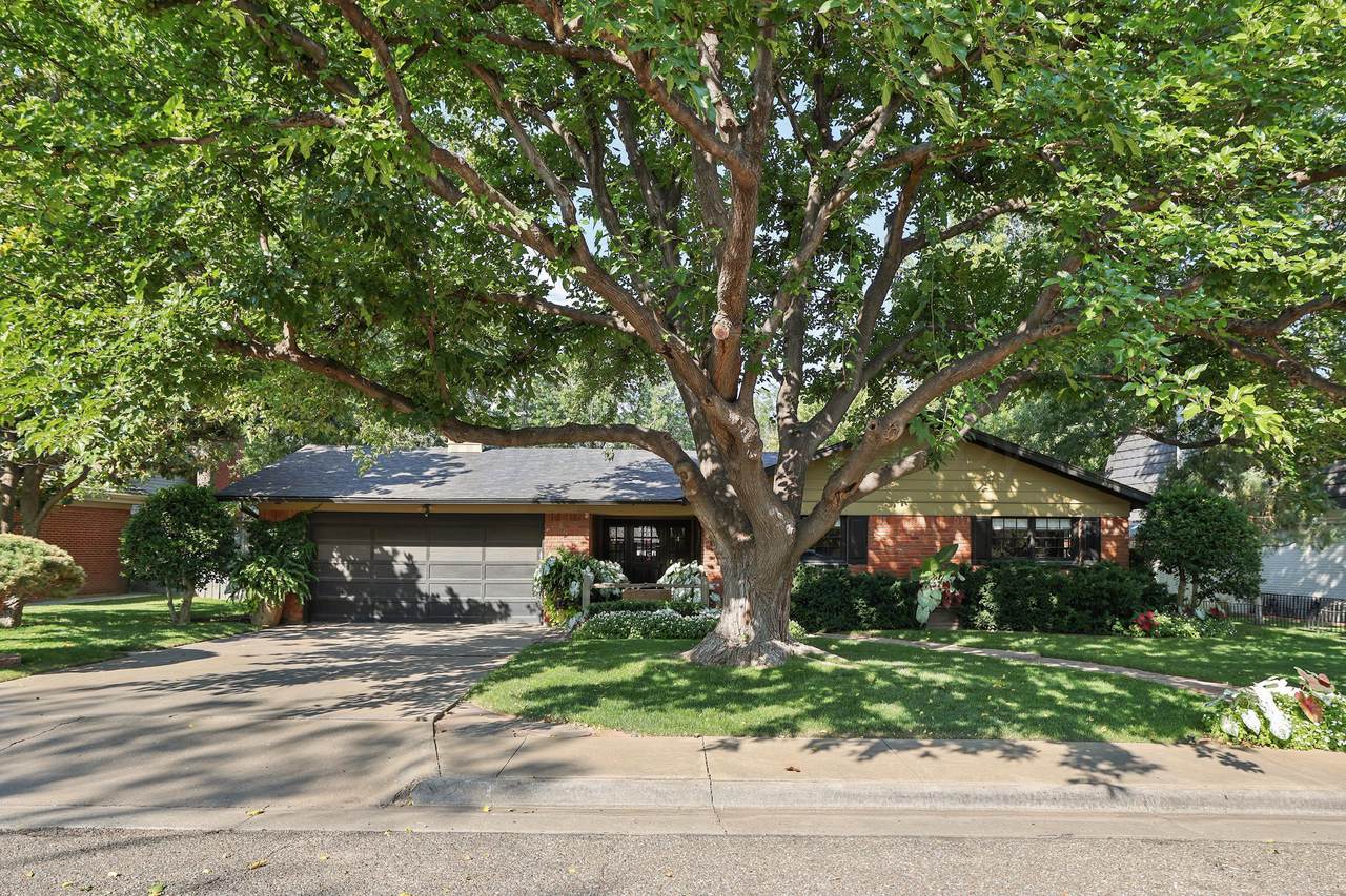 3212 Austin Street - Photo 1