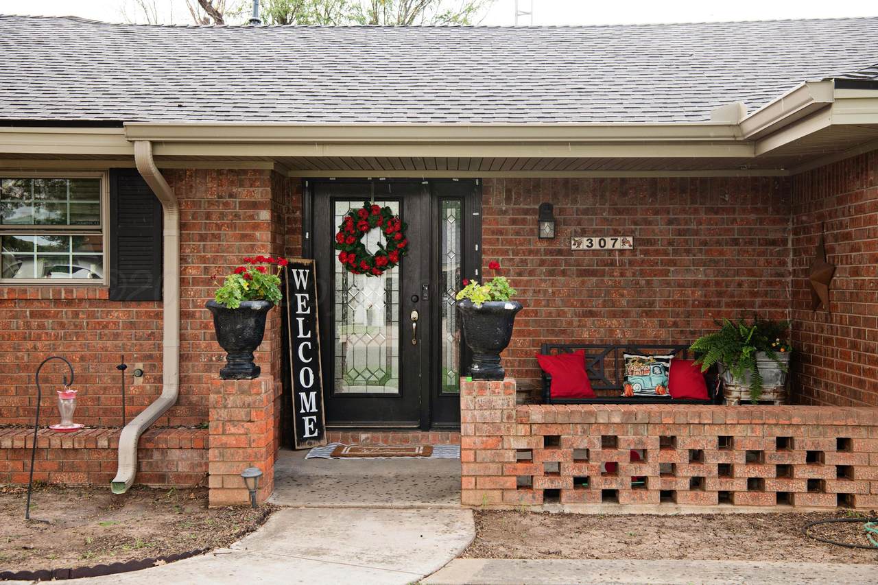 307 Douglas Street - Photo 1