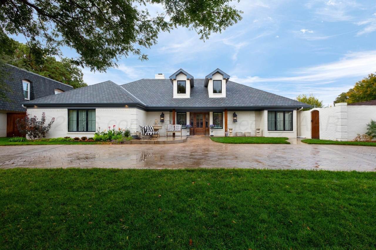 3510 Edgewood Drive - Photo 1