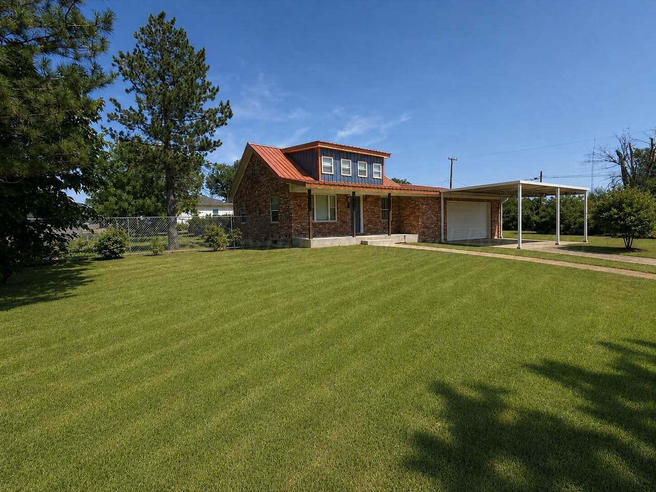 701 5th Street - Photo 1