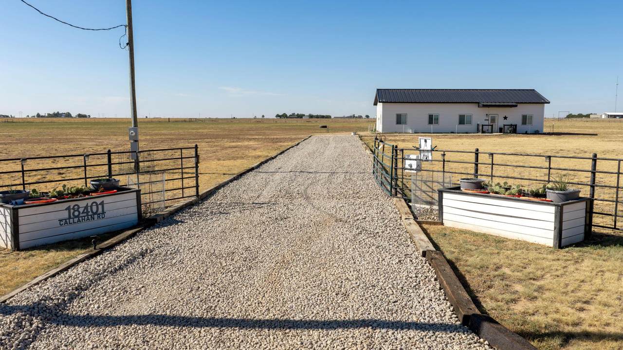18401 Callahan Road - Photo 1