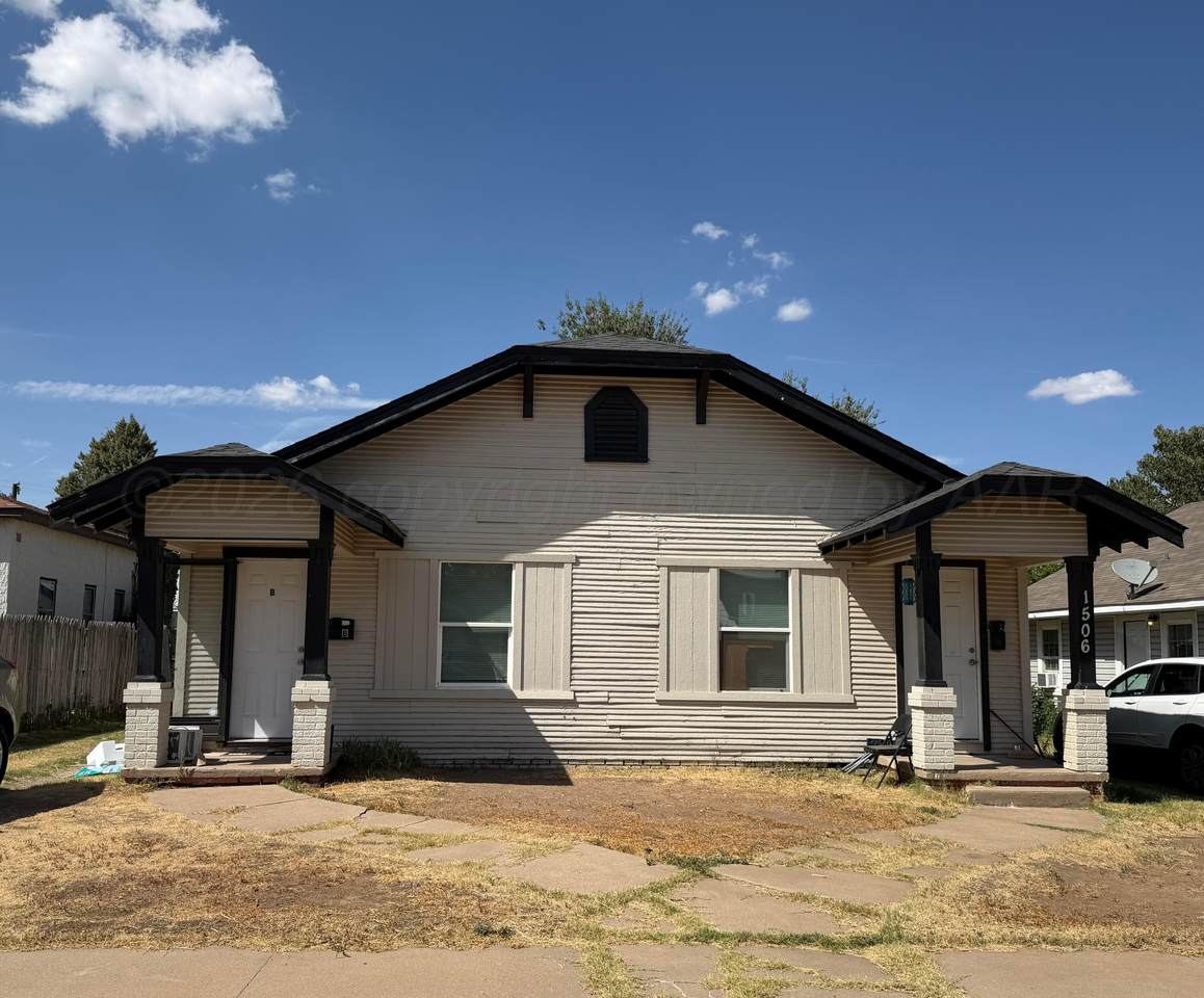 1506 11TH Avenue - Photo 1