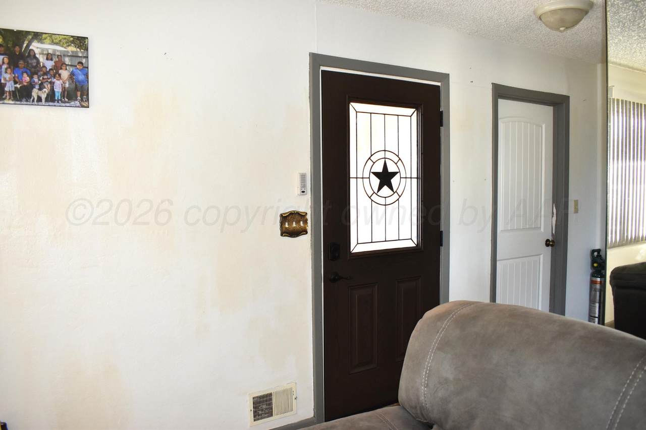 https://bt-photos.global.ssl.fastly.net/amarillo/1280_boomver_1_26-6763-2.jpg